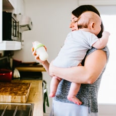 Read this Similac<sup>®</sup> article if you want to use breast milk and formula