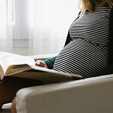 Habitudes alimentaires à adopter pendant la grossesse pour bien dormir